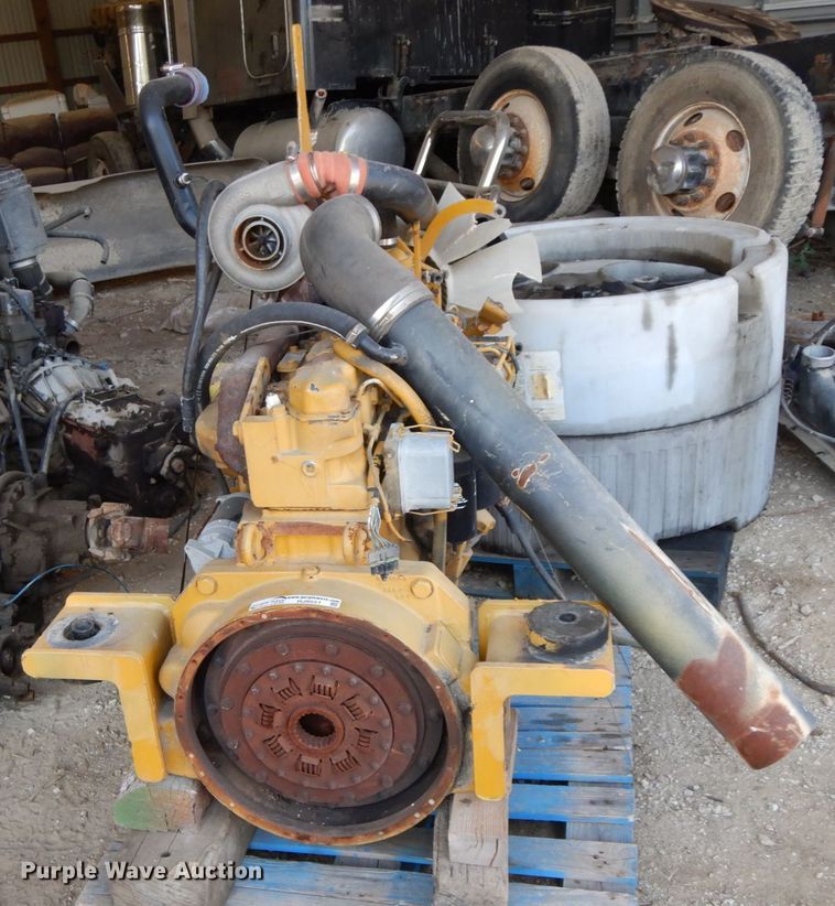 image for item HJ9551 John Deere six cylinder diesel engine