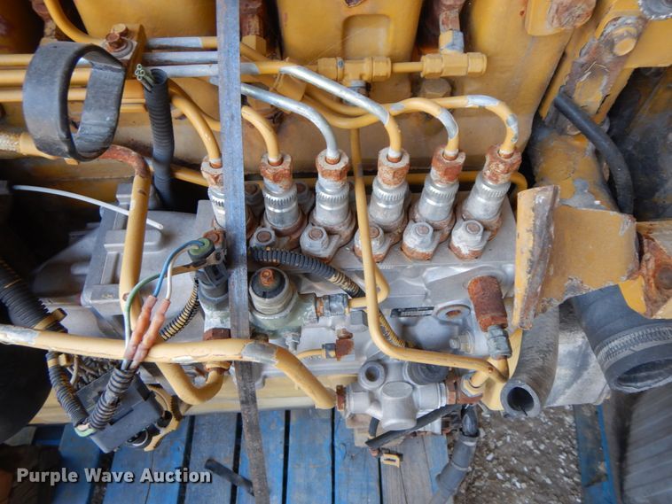 image for item HJ9551 John Deere six cylinder diesel engine