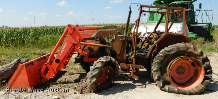 image for item HJ9562 Kubota M95S  tractor