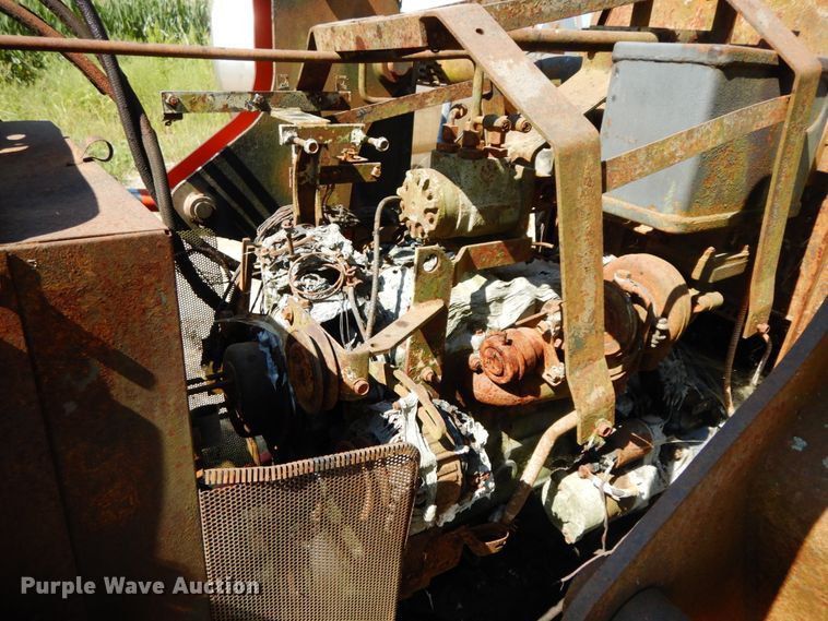 image for item HJ9562 Kubota M95S  tractor