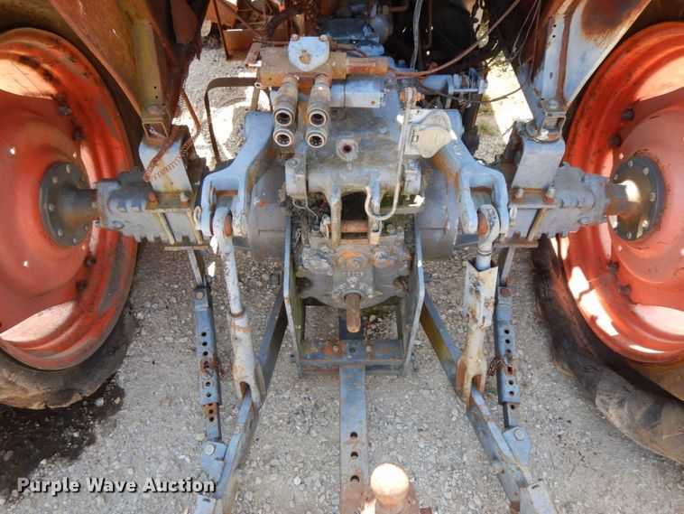 image for item HJ9562 Kubota M95S  tractor