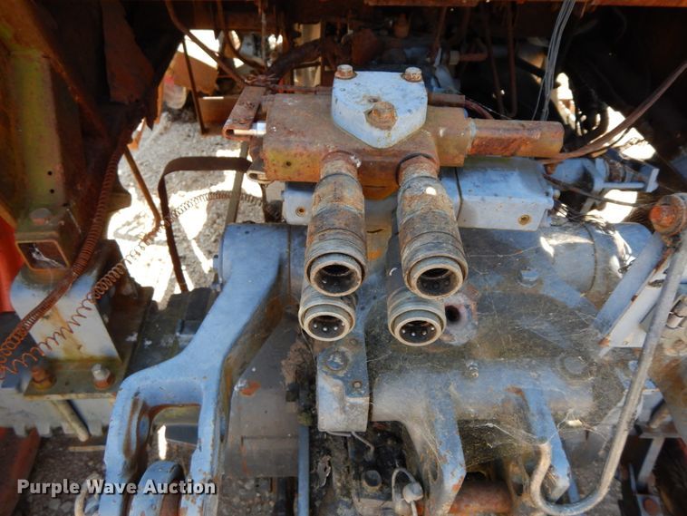 image for item HJ9562 Kubota M95S  tractor