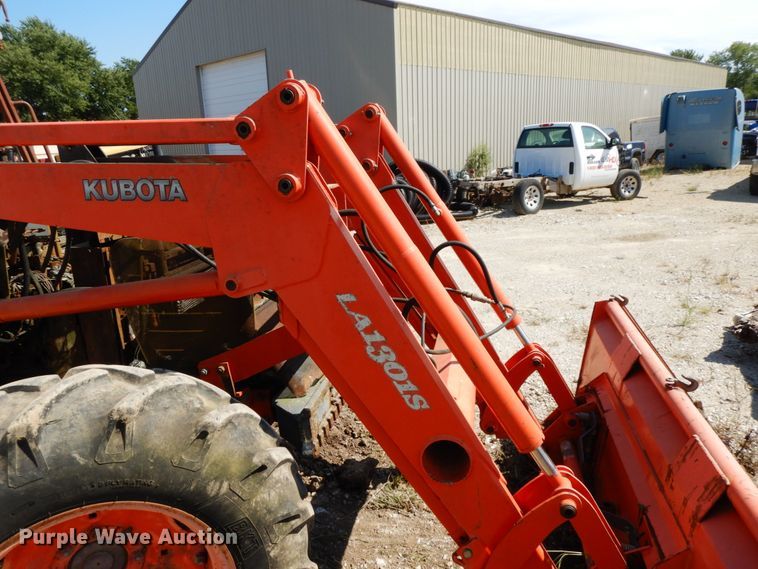 image for item HJ9562 Kubota M95S  tractor