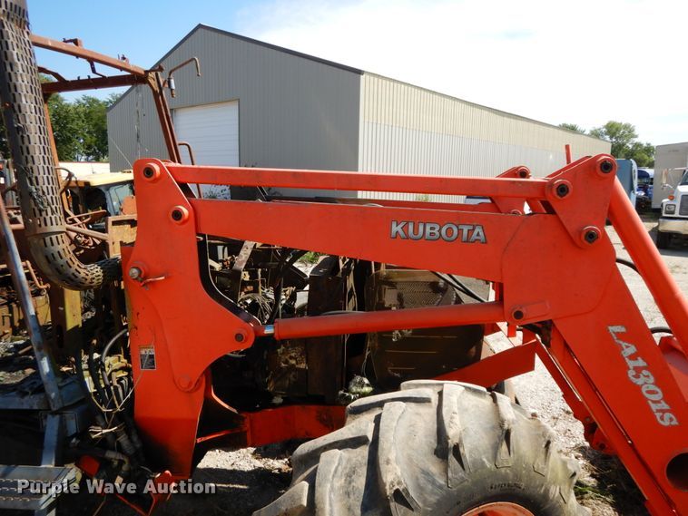image for item HJ9562 Kubota M95S  tractor