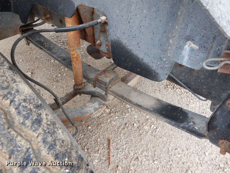 image for item HJ9630 1991 Chevrolet Kodiak C5500  flatbed truck