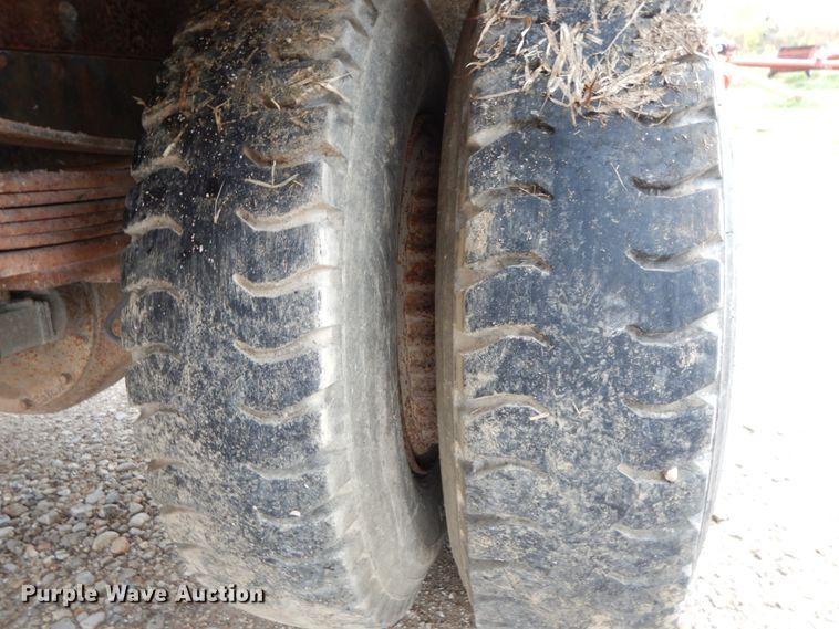 image for item HJ9630 1991 Chevrolet Kodiak C5500  flatbed truck