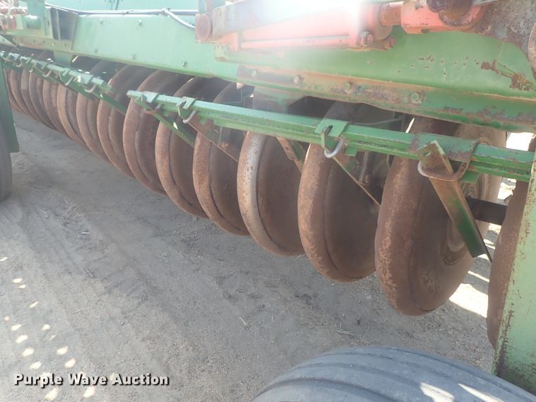 image for item HK9968 John Deere 9400 grain drill