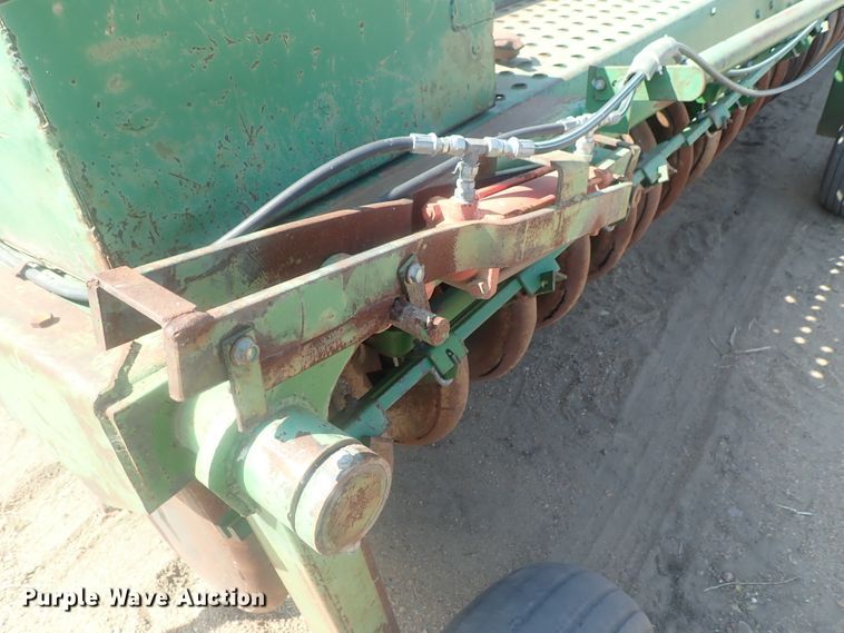 image for item HK9968 John Deere 9400 grain drill