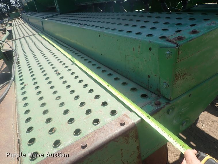 image for item HK9968 John Deere 9400 grain drill