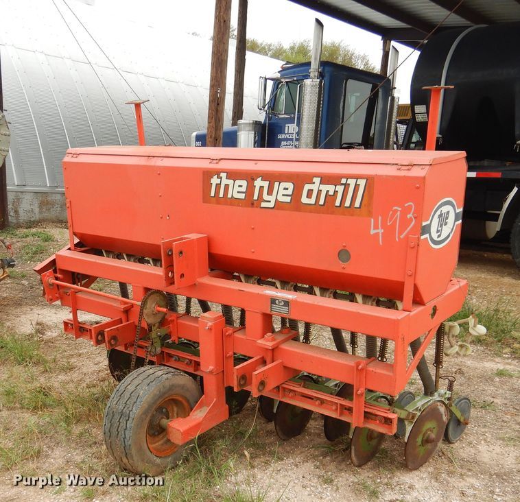 image for item HO9909 Tye 104-4300 no-till seeder