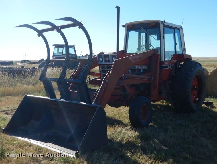 image for item HP9769 International Hydro 186  tractor