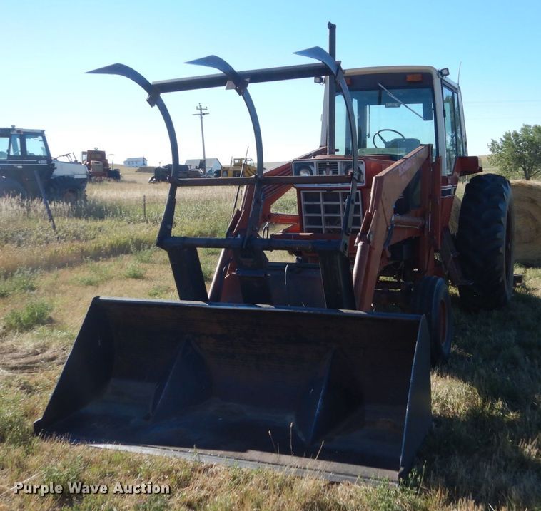 image for item HP9769 International Hydro 186  tractor