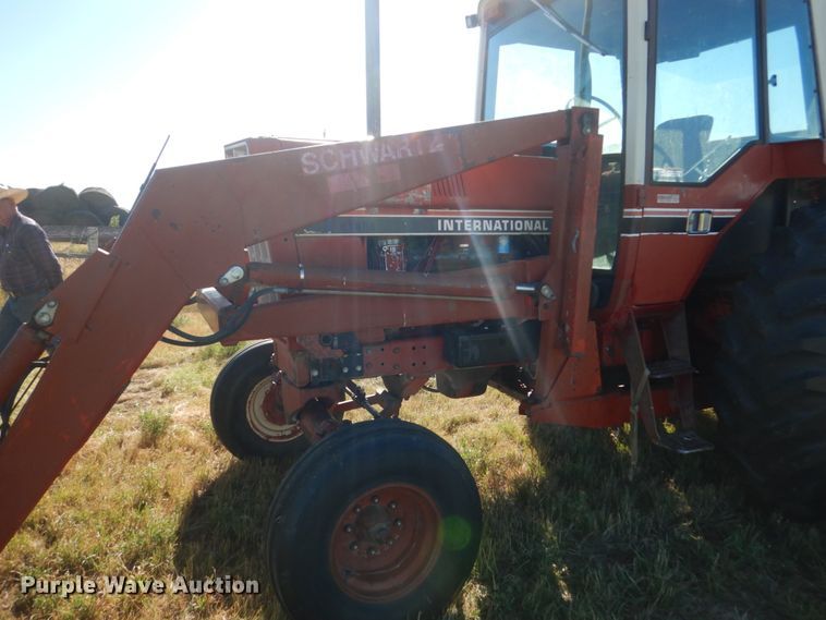 image for item HP9769 International Hydro 186  tractor