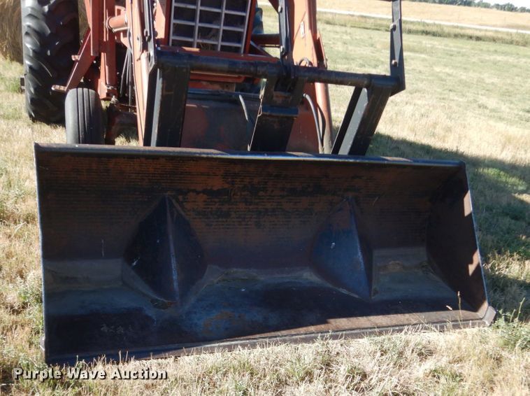 image for item HP9769 International Hydro 186  tractor