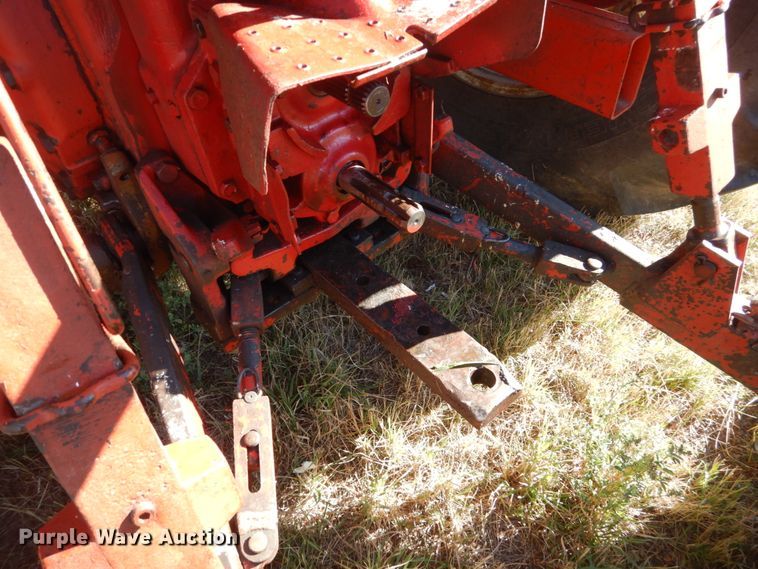 image for item HP9769 International Hydro 186  tractor