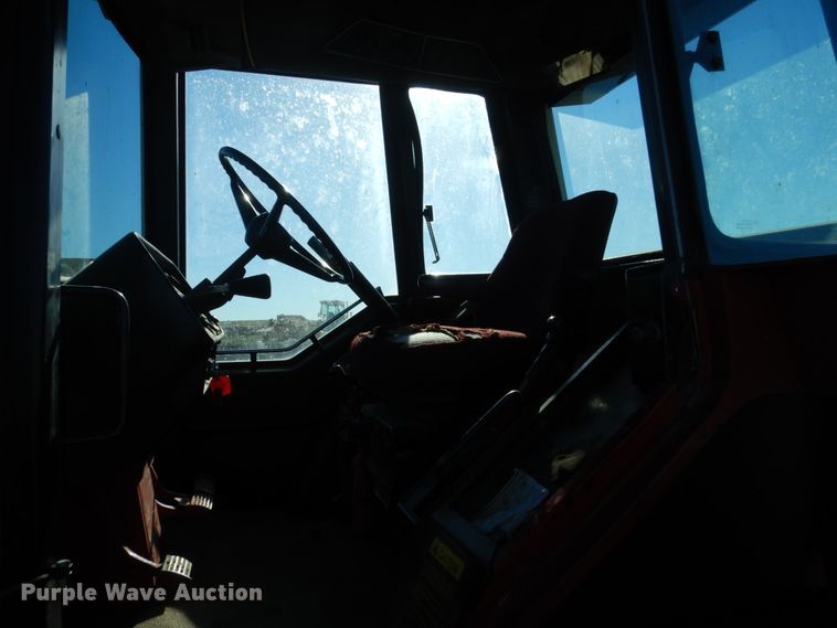 image for item HP9769 International Hydro 186  tractor