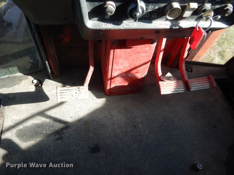 image for item HP9769 International Hydro 186  tractor