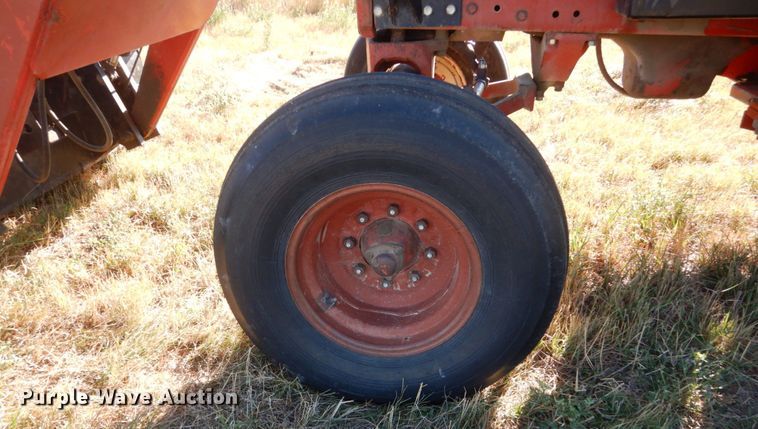 image for item HP9769 International Hydro 186  tractor