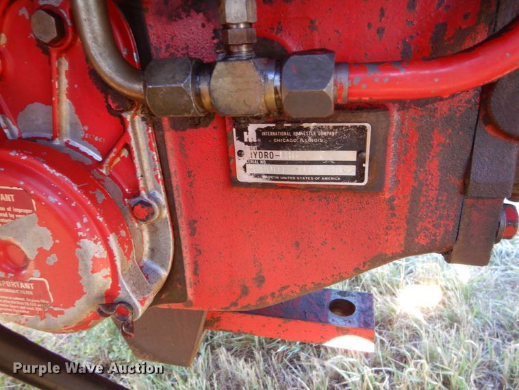 image for item HP9769 International Hydro 186  tractor