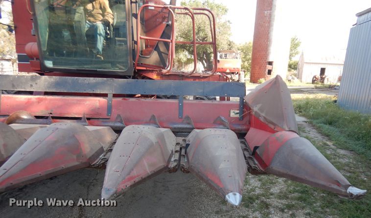 image for item HV9774 Case corn head