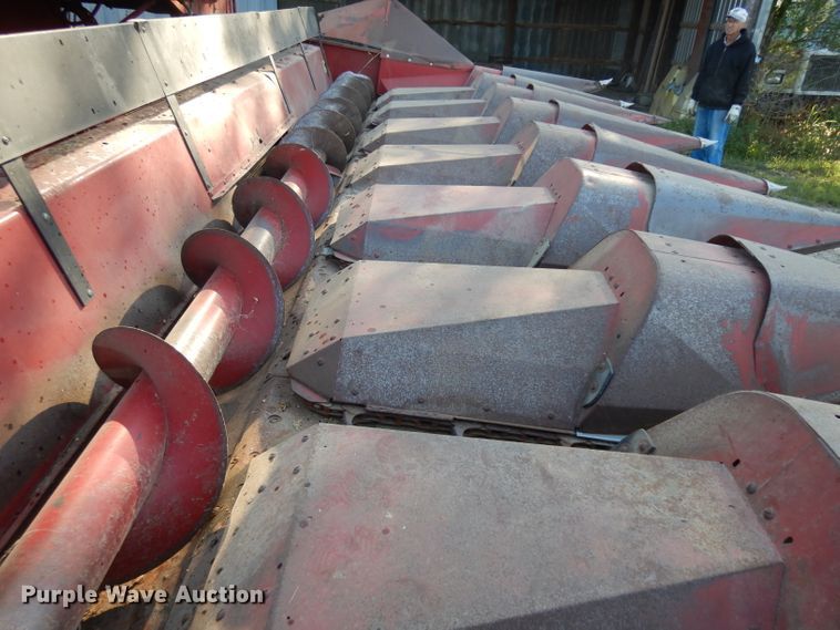 image for item HV9774 Case corn head