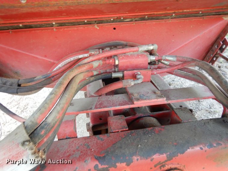 image for item HV9775 Case IH 1680 RWA combine