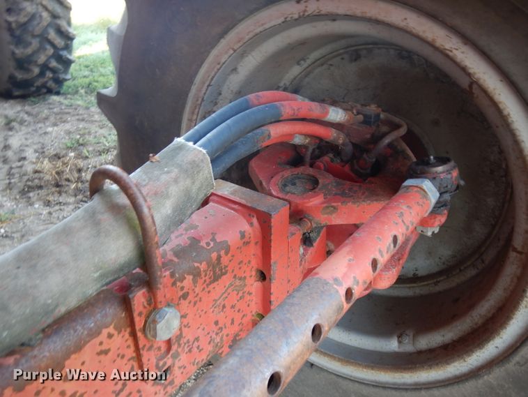 image for item HV9775 Case IH 1680 RWA combine