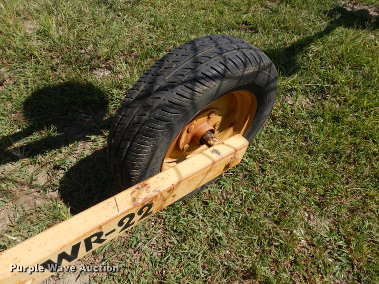 image for item HV9788 Vermeer WR22 hay rake