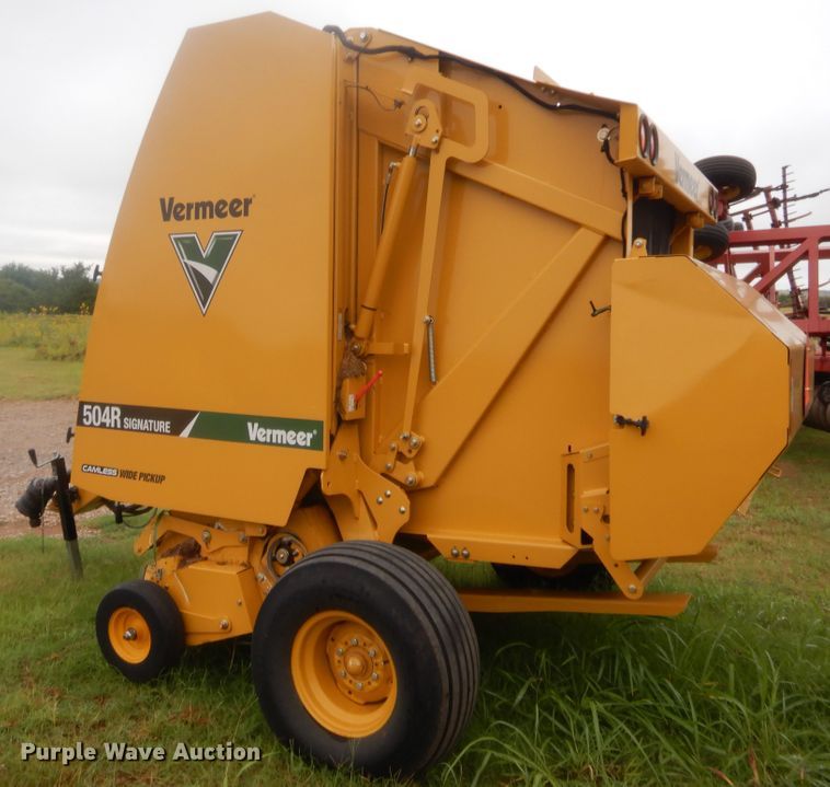 image for item HW9250 2018 Vermeer 504R  round baler