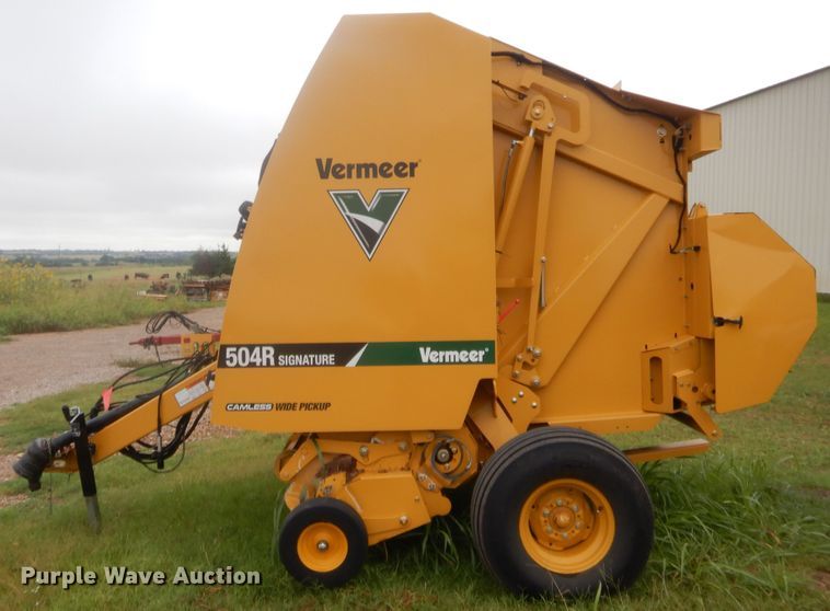 image for item HW9250 2018 Vermeer 504R  round baler