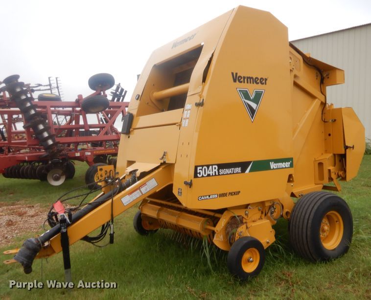 image for item HW9250 2018 Vermeer 504R  round baler
