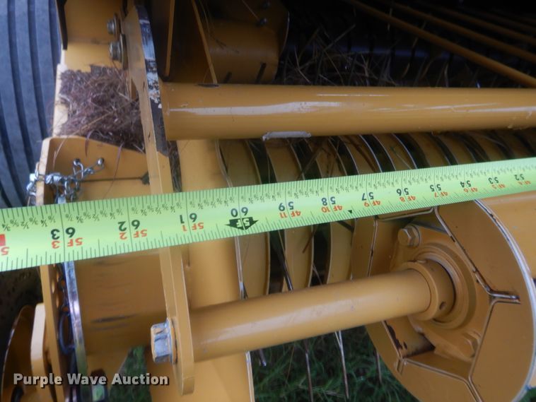 image for item HW9250 2018 Vermeer 504R  round baler