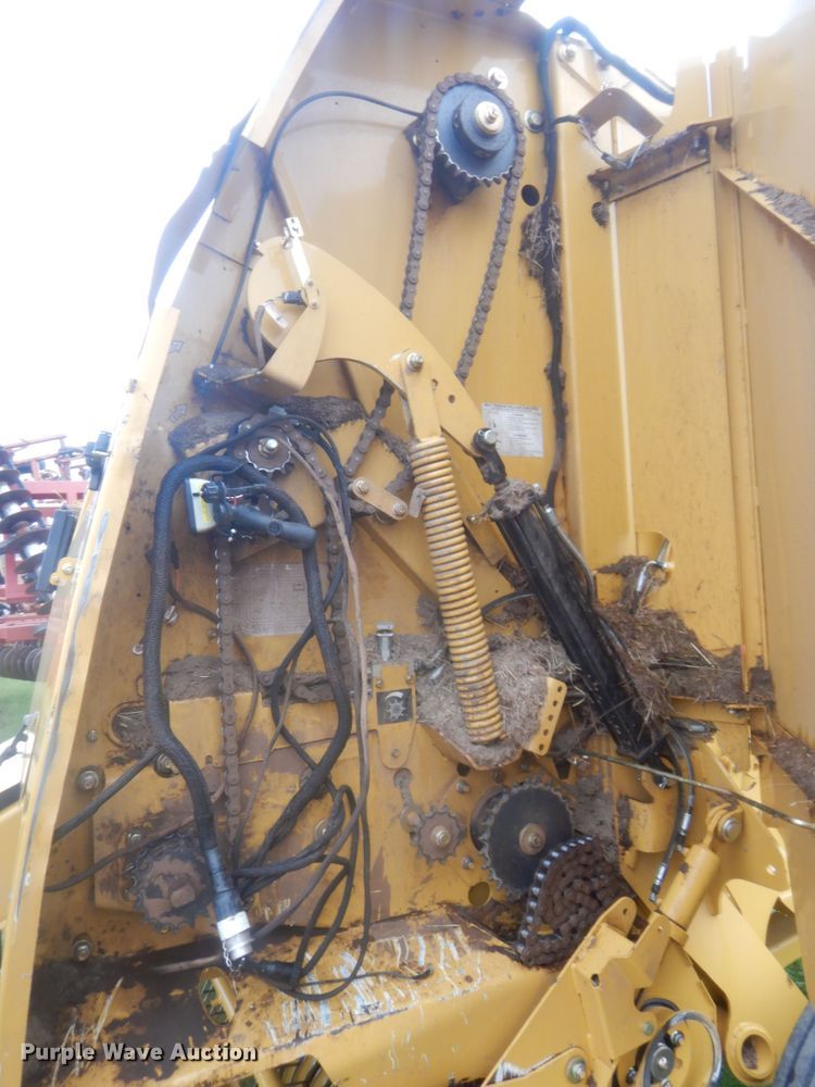 image for item HW9250 2018 Vermeer 504R  round baler