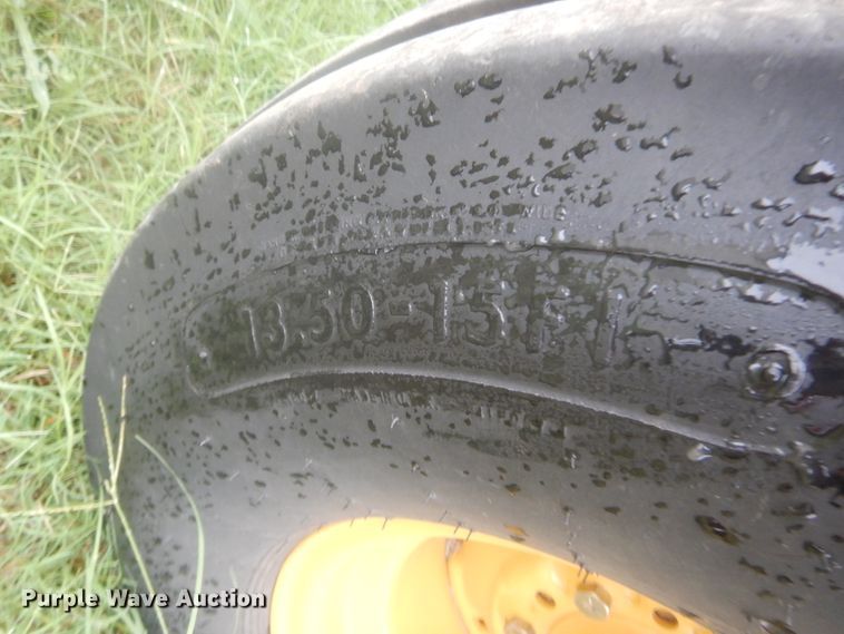 image for item HW9250 2018 Vermeer 504R  round baler