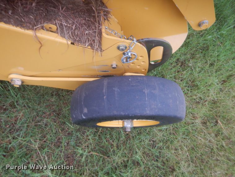 image for item HW9250 2018 Vermeer 504R  round baler