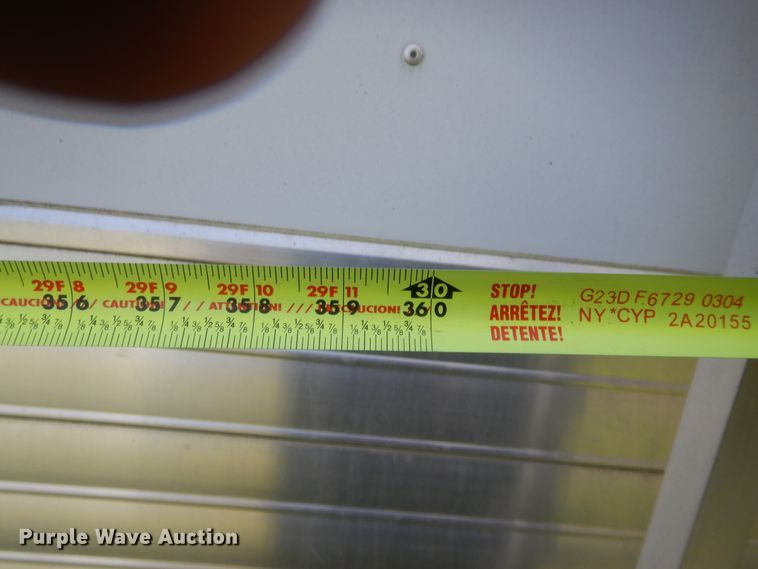 image for item HW9261 2000 Sundowner livestock trailer