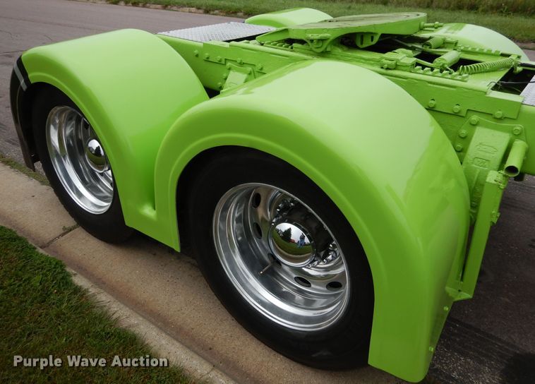 image for item AF9981 1993 Peterbilt 379  semi truck