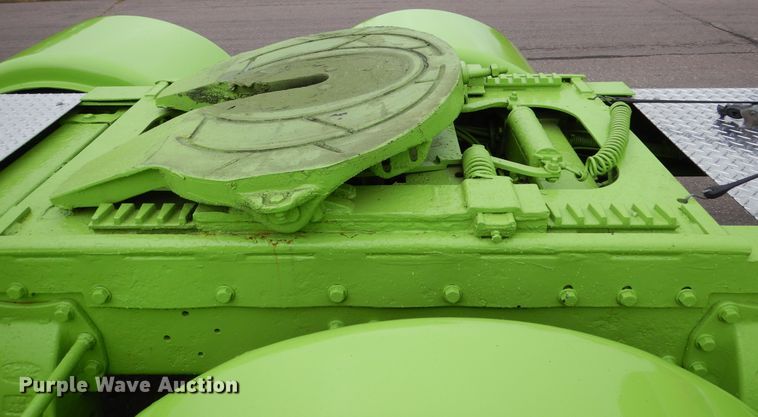 image for item AF9981 1993 Peterbilt 379  semi truck