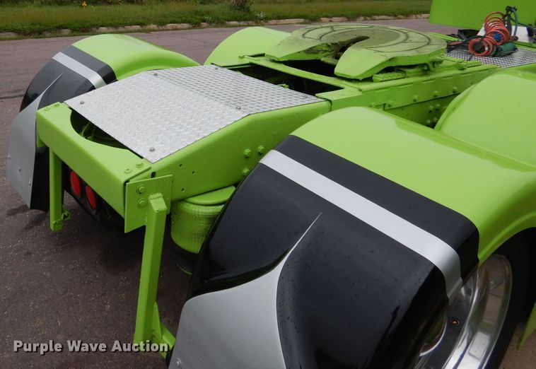 image for item AF9981 1993 Peterbilt 379  semi truck