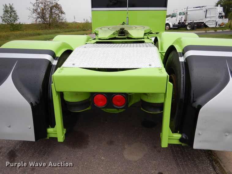 image for item AF9981 1993 Peterbilt 379  semi truck