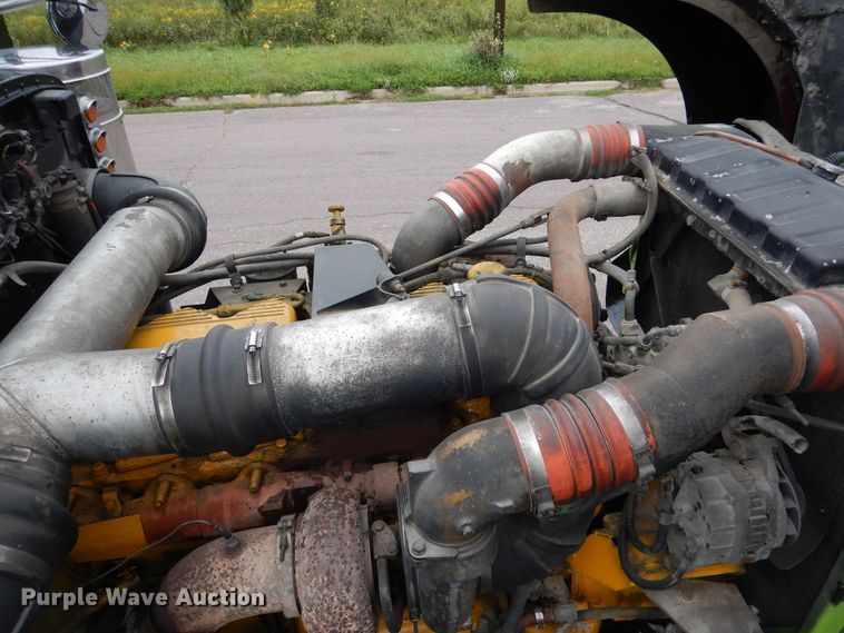 image for item AF9981 1993 Peterbilt 379  semi truck