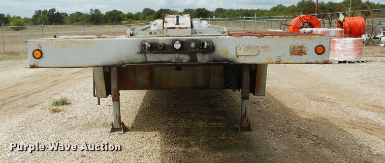 image for item DF2642 2000 Trail King TK70HT-482 drop deck equipment trailer