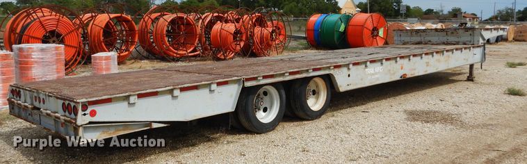 image for item DF2642 2000 Trail King TK70HT-482 drop deck equipment trailer