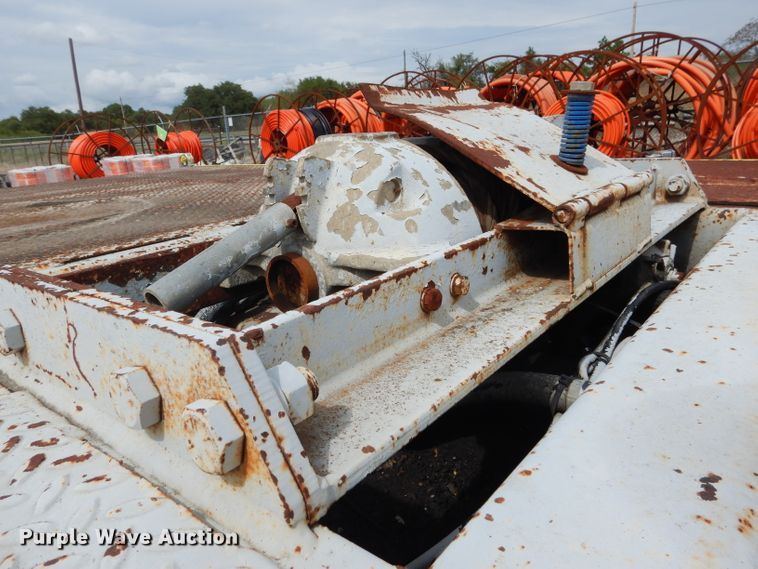 image for item DF2642 2000 Trail King TK70HT-482 drop deck equipment trailer