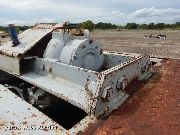 image for item DF2642 2000 Trail King TK70HT-482 drop deck equipment trailer