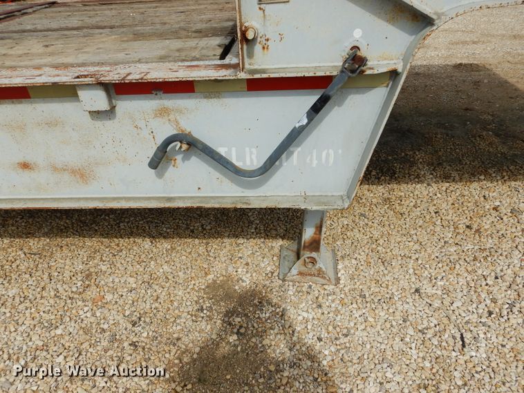 image for item DF2642 2000 Trail King TK70HT-482 drop deck equipment trailer