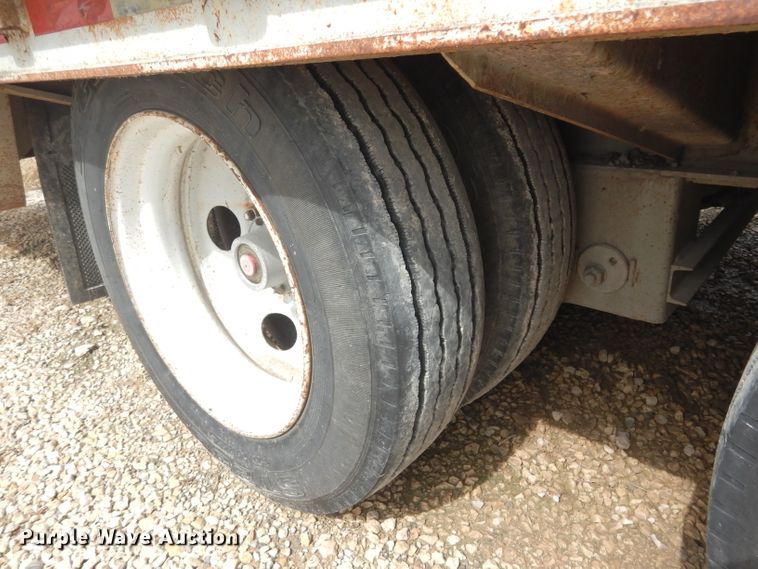 image for item DF2642 2000 Trail King TK70HT-482 drop deck equipment trailer