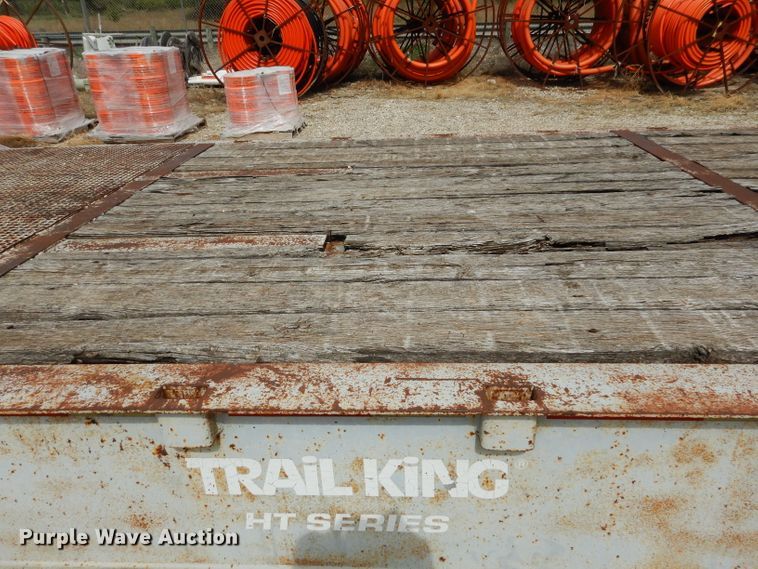 image for item DF2642 2000 Trail King TK70HT-482 drop deck equipment trailer