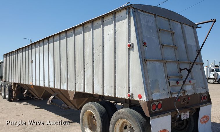 image for item DF5701 1983 Meritt GS-420-20 double hopper grain trailer
