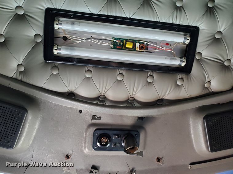 image for item DF5704 2006 Kenworth W900L  semi truck